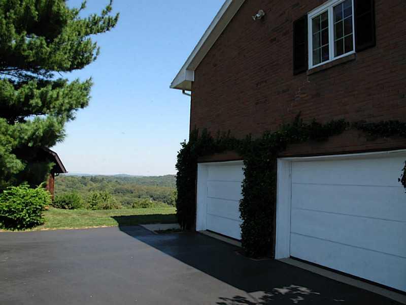 309 Guys Run Road Cheswick, PA 15024 - Photo 20 of 23 Exterior Back.