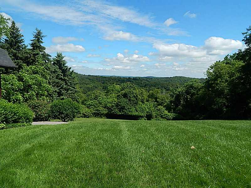 309 Guys Run Road Cheswick, PA 15024 - Photo 21 of 23 View.