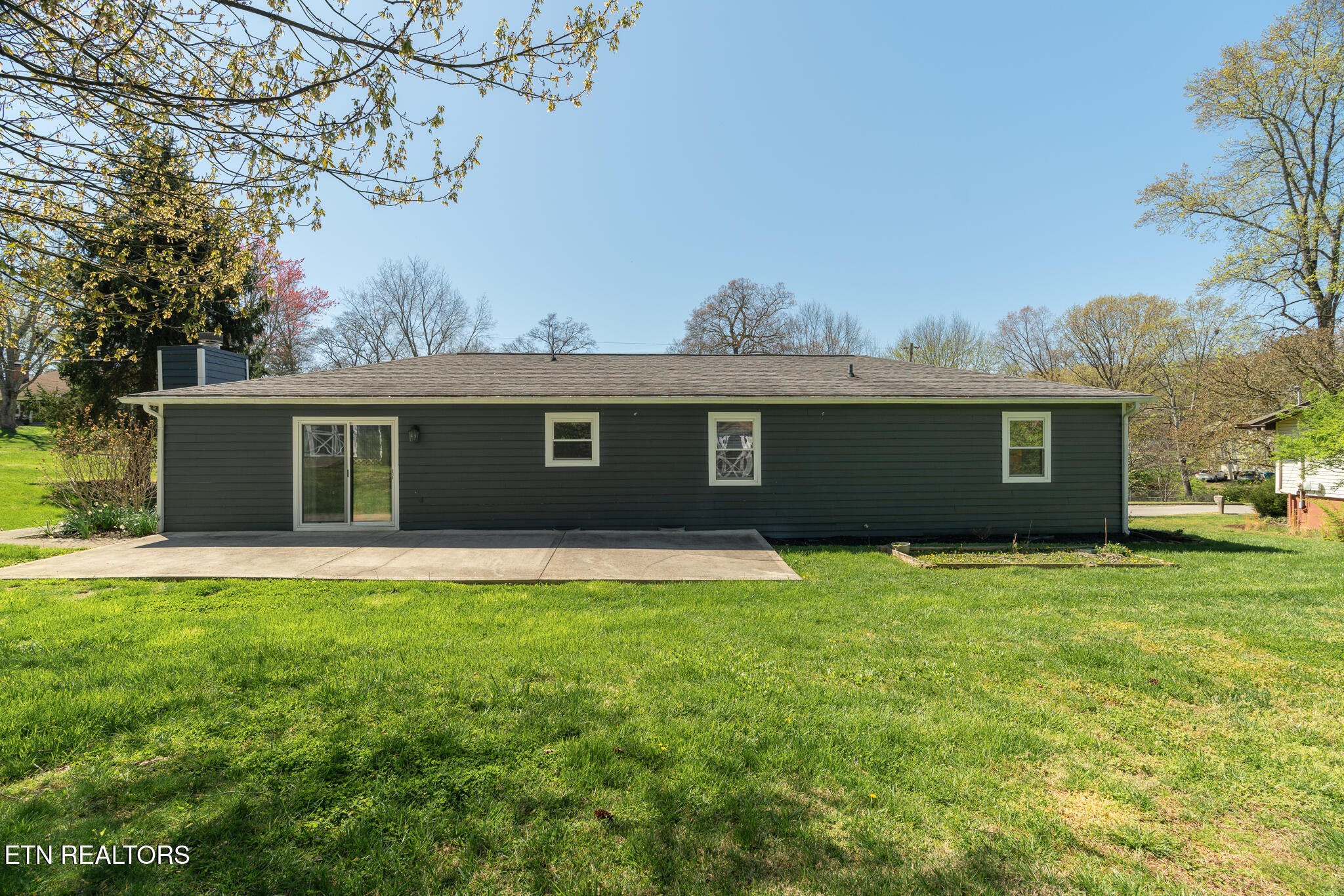 520 Harrow Road Knoxville, TN 37934 - Photo 32 of 42 a view of a house with a yard