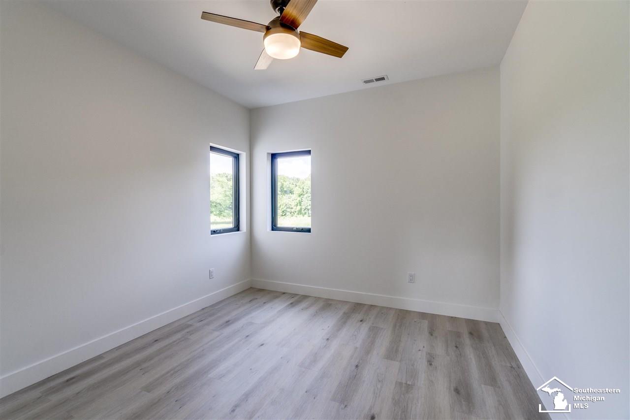 2167 Smith Road Temperance, MI 48182 - Photo 33 of 59