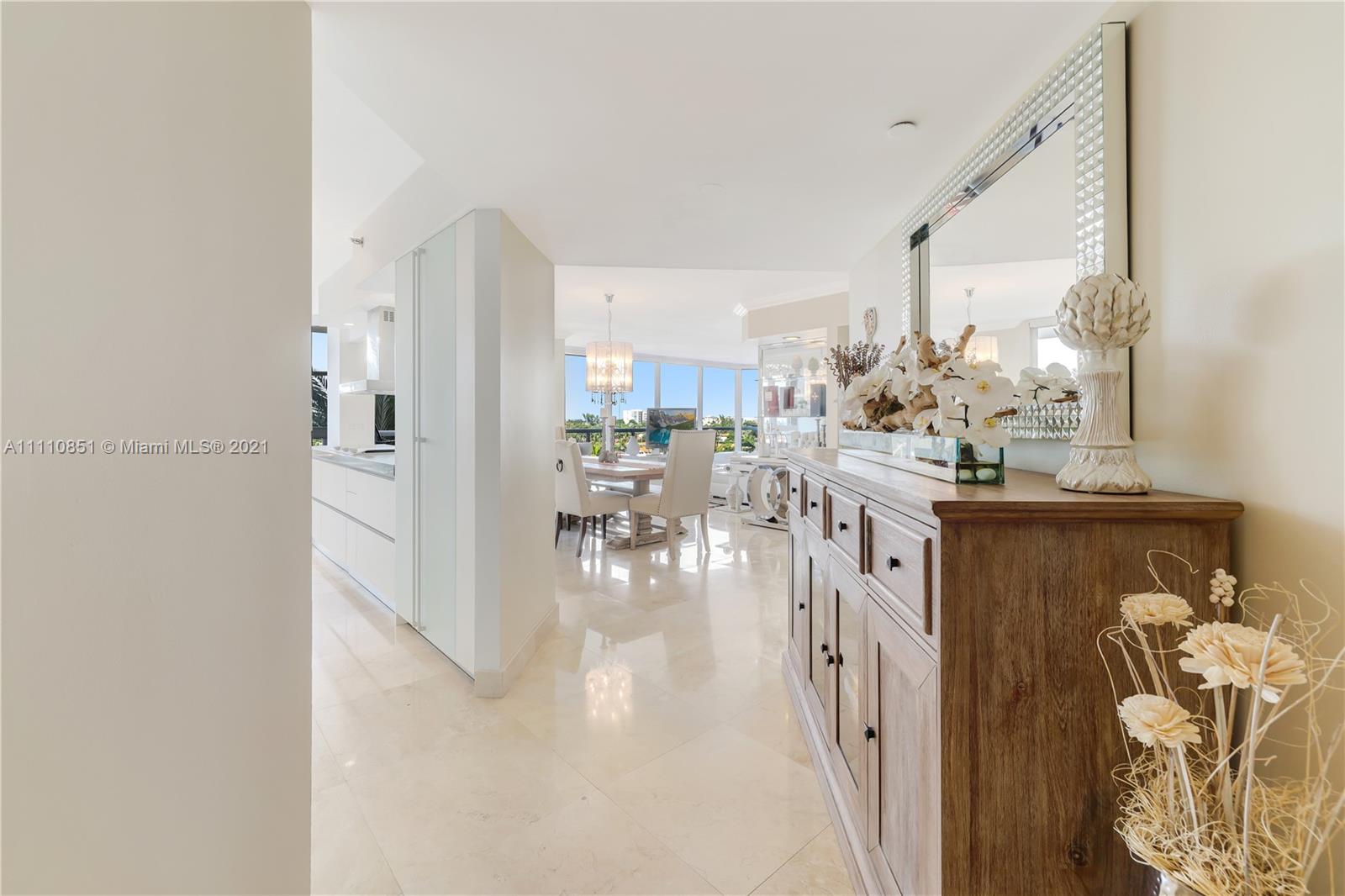 8925 Collins Avenue, Unit 5E Surfside, FL 33154 - Photo 19 of 54