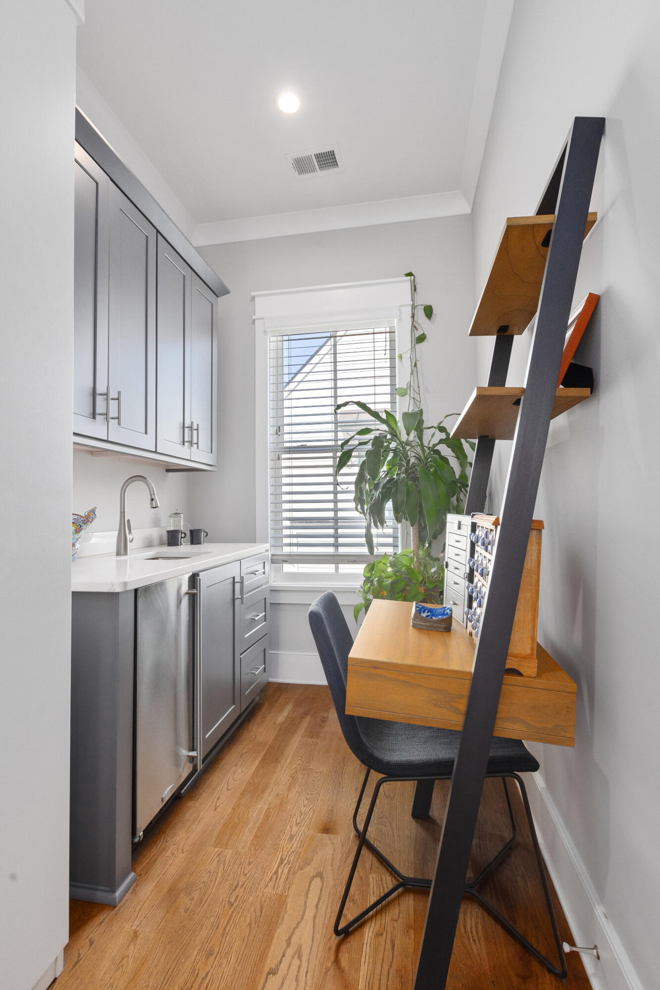 3 1/2 Maranda Holmes Street, Unit B Charleston, SC 29403 - Photo 28 of 46 31.5MarandaHolmes#B-CasaVerdeMediaLLC28