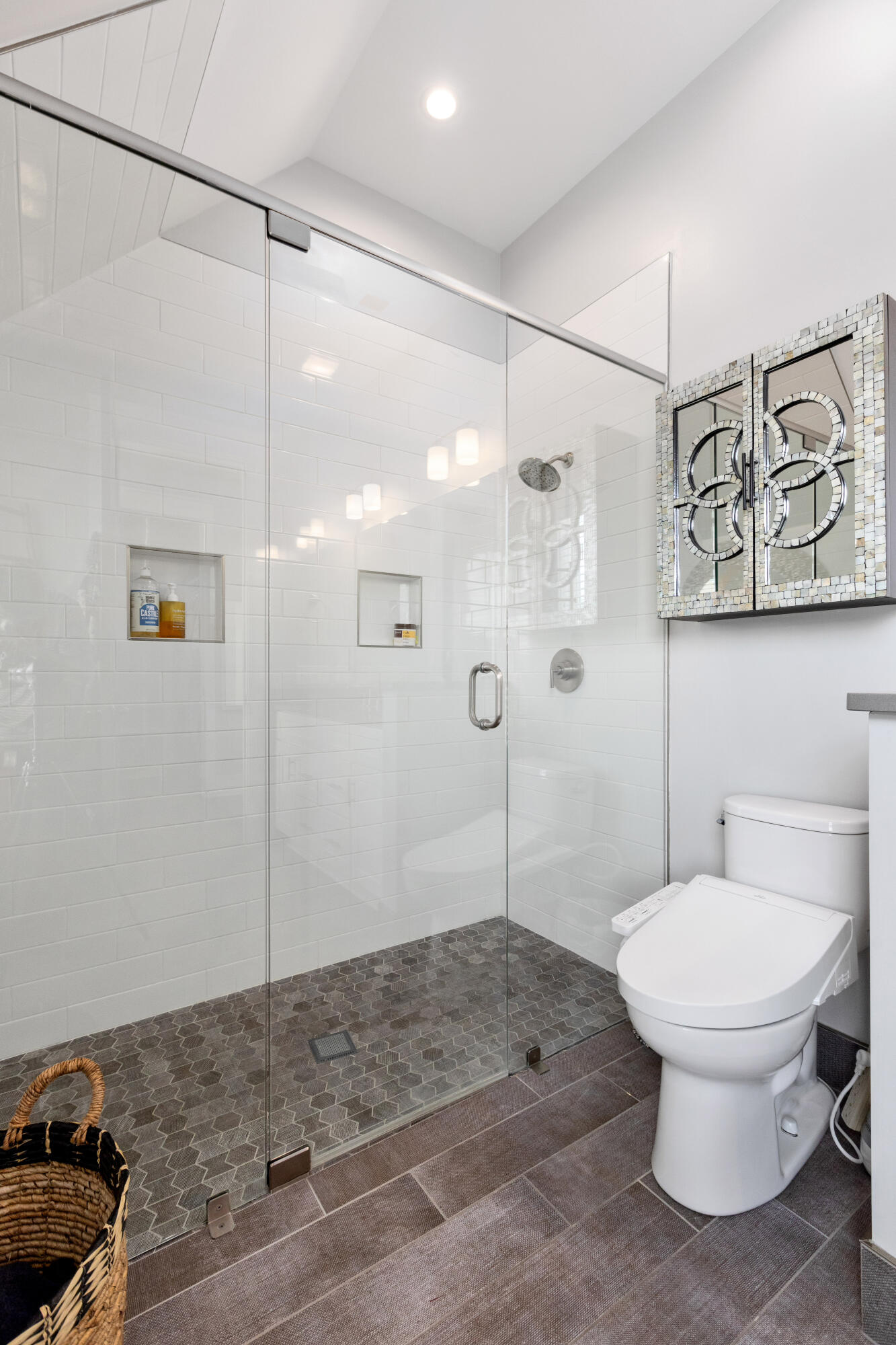 3 1/2 Maranda Holmes Street, Unit B Charleston, SC 29403 - Photo 31 of 46 31.5MarandaHolmes#B-CasaVerdeMediaLLC32