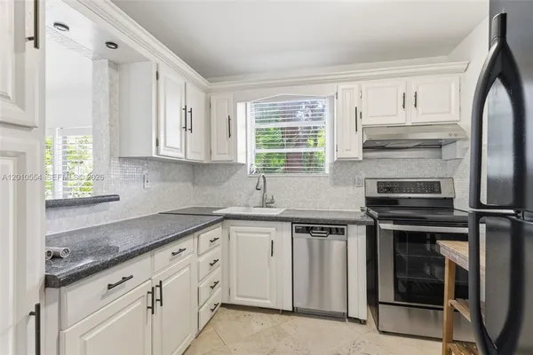 $3,450 | Flamingo-Lummus, Miami Beach, FL 33139