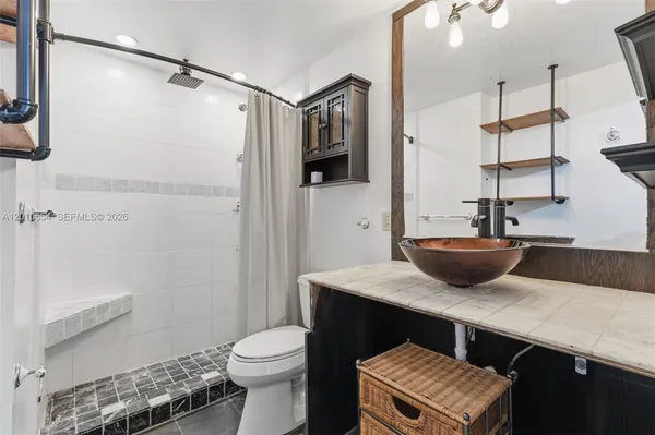 $3,450 | Flamingo-Lummus, Miami Beach, FL 33139