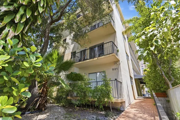 $3,450 | Flamingo-Lummus, Miami Beach, FL 33139