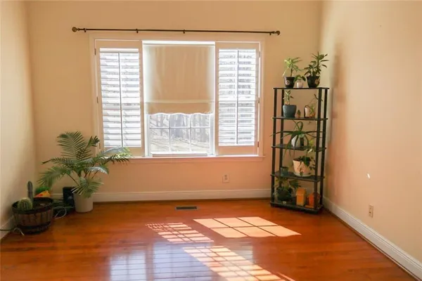 $800,000 | 240 West Miles Road, Carrollton, GA 30116