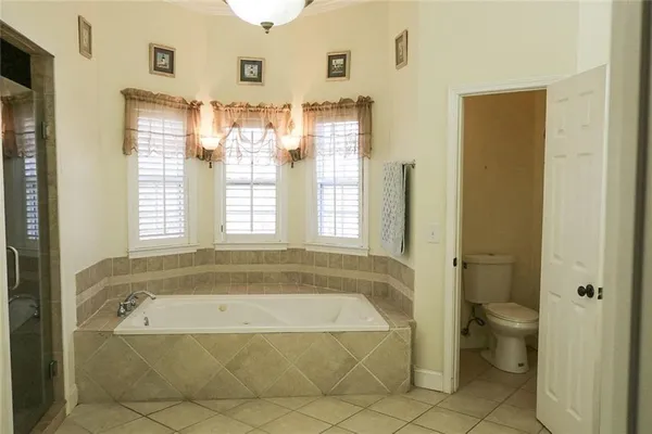 $800,000 | 240 West Miles Road, Carrollton, GA 30116