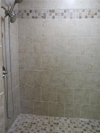 $800,000 | 240 West Miles Road, Carrollton, GA 30116