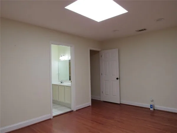 $800,000 | 240 West Miles Road, Carrollton, GA 30116