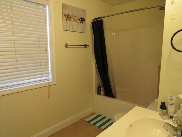 $800,000 | 240 West Miles Road, Carrollton, GA 30116