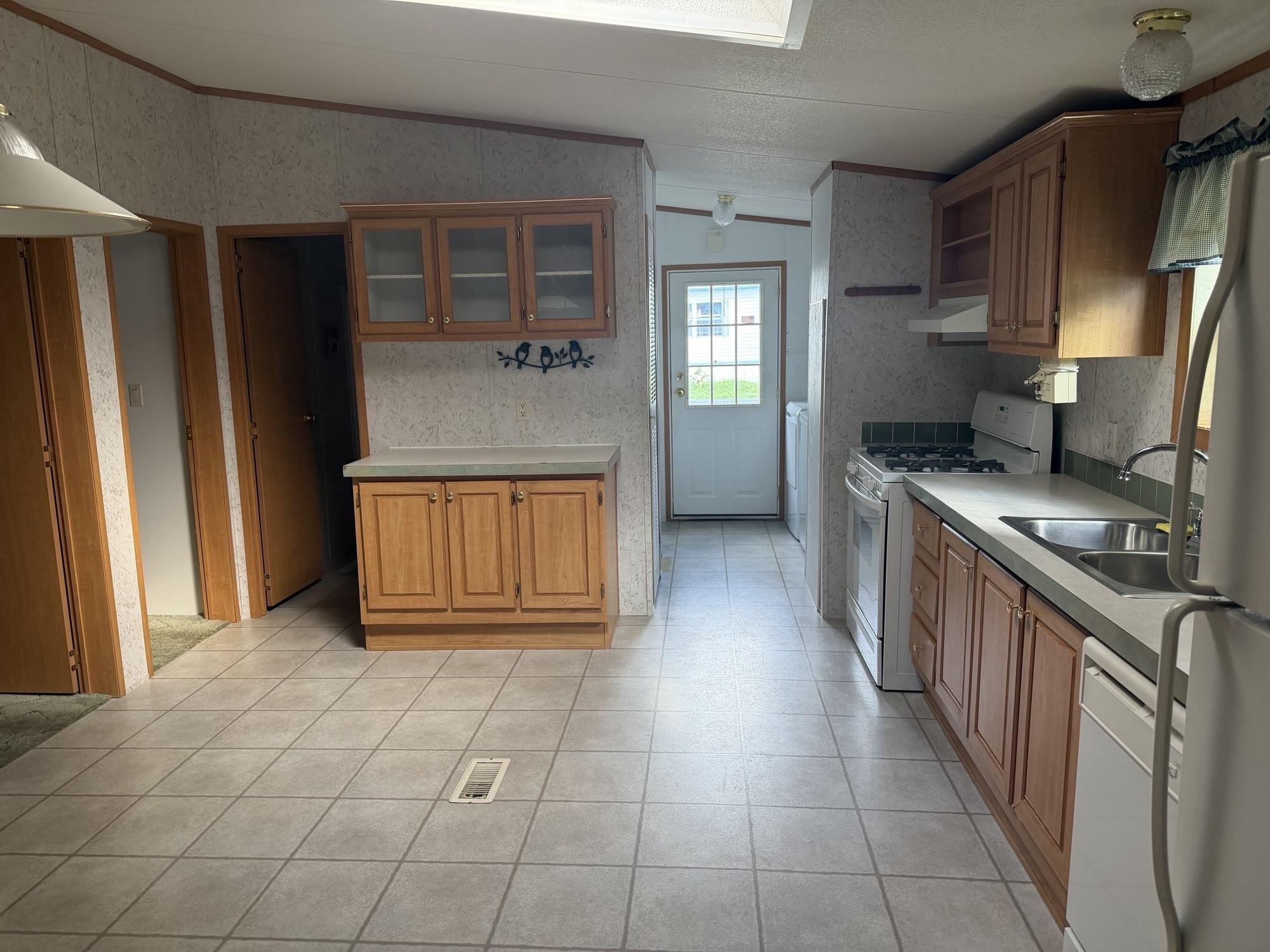 2477 Vt Route 105 Road, Unit D 22 Derby, VT 05829 - Photo 4 of 16 Gallery Image 4
