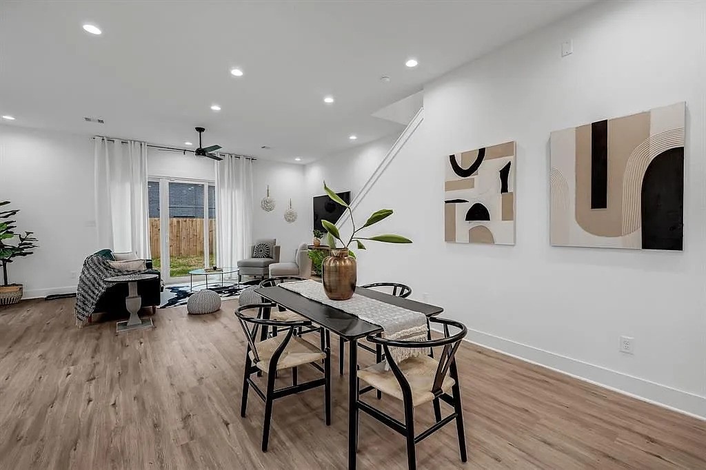 6814 Burkett Street, Unit B Houston, TX 77021 - Photo 11 of 22 a living room with furniture and wooden floor