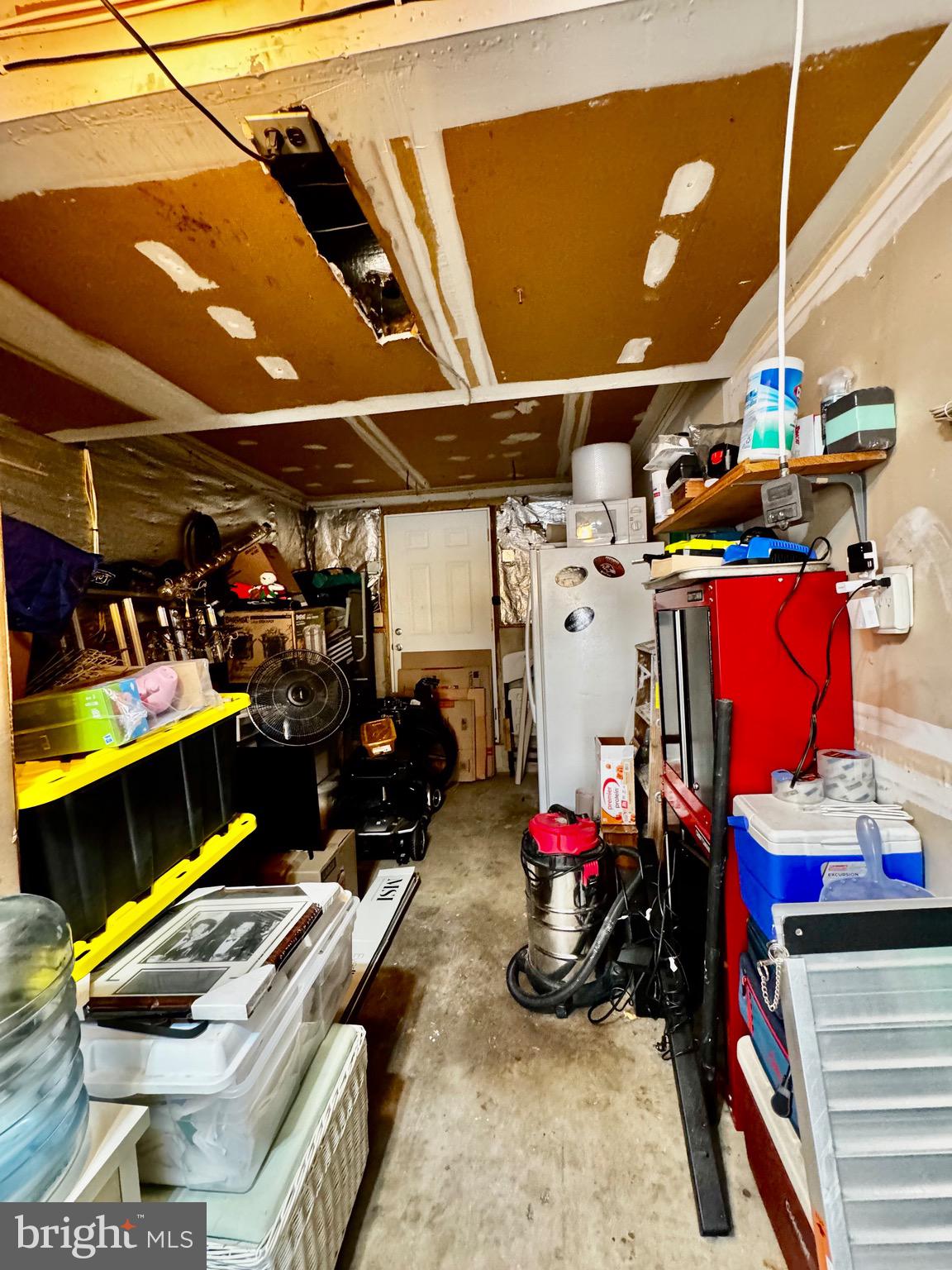 7854 Tick Neck Road Pasadena, MD 21122 - Photo 38 of 42 garage