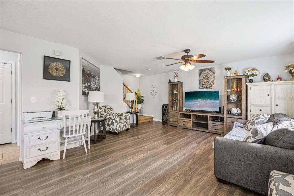 5456 River Rock Road Lakeland, FL 33809 - Photo 3 of 25