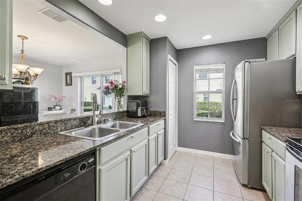 5456 River Rock Road Lakeland, FL 33809 - Photo 5 of 25