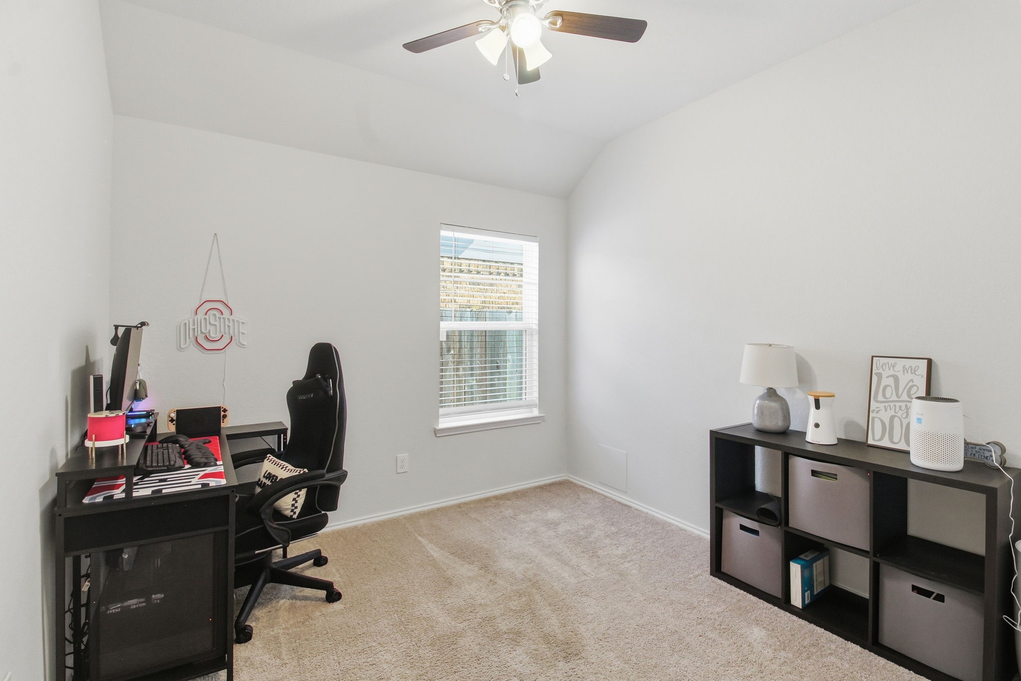 1705 Diamond Mountain Drive Rosharon, TX 77583 - Photo 14 of 21 Bedroom 3