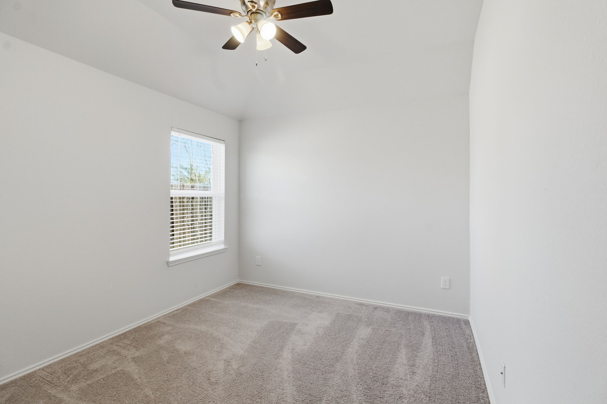 1705 Diamond Mountain Drive Rosharon, TX 77583 - Photo 15 of 21 Bedroom 4