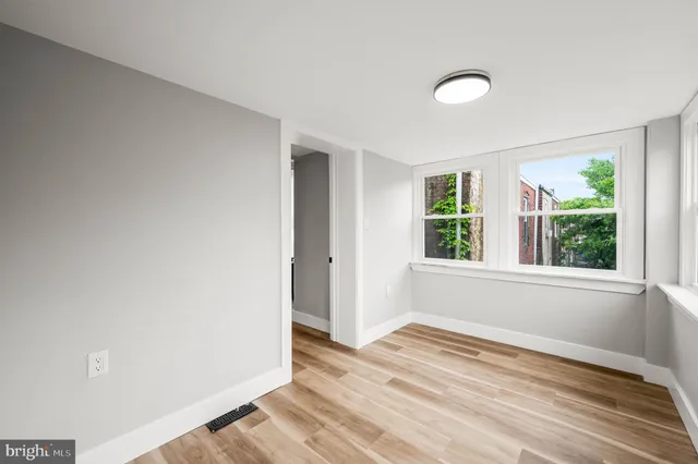 $2,550 | 5113 West Thompson Street, Philadelphia, PA 19131