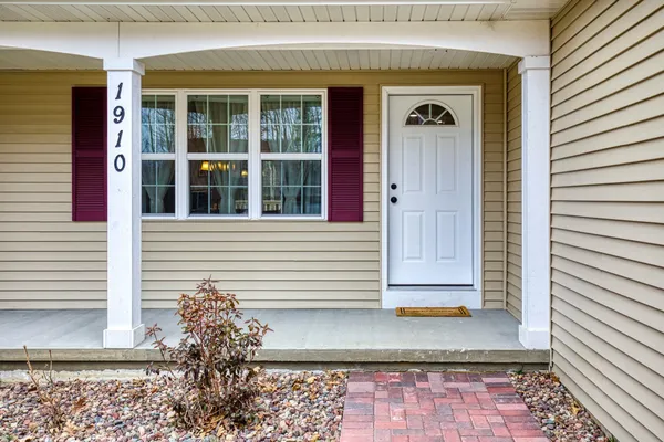 $425,000 | 1910 Buckhorn Avenue, Schofield, WI 54476