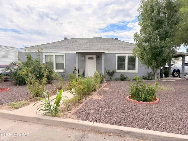 $284,995 | 1 Cottage Street, Safford, AZ 85546