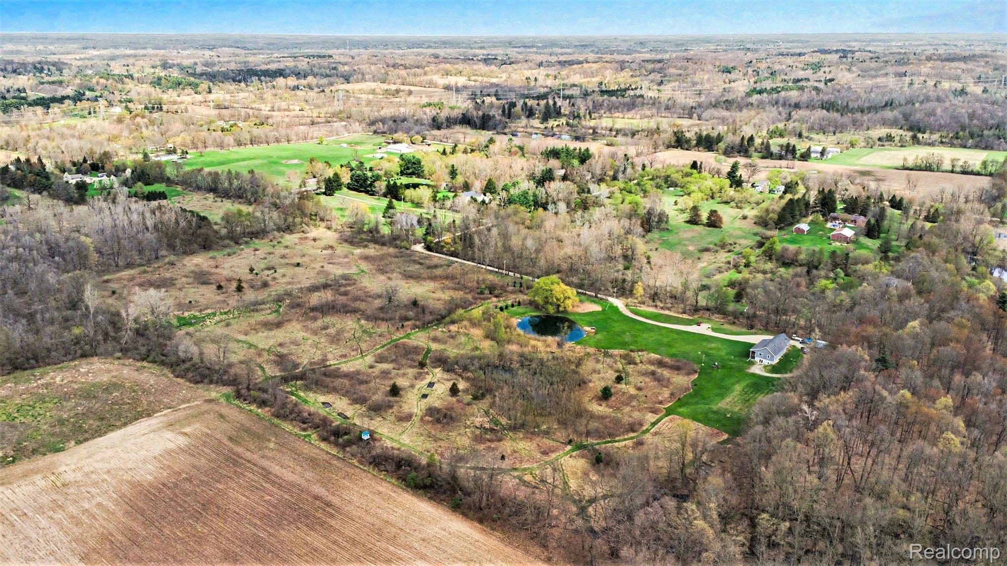 2800 Meadowdale Road Metamora, MI 48455 - Photo 22 of 28 029_file_4232.jpg