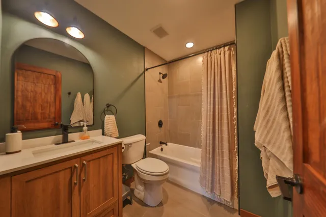 $975,000 | N8510 Fish, New Lisbon, WI 53950