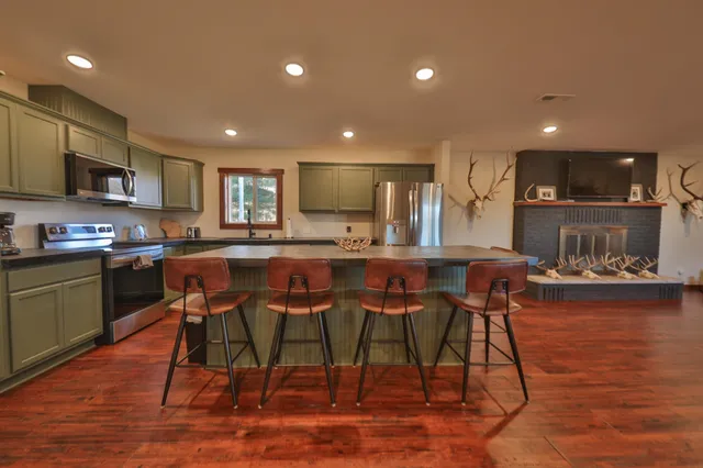 $975,000 | N8510 Fish, New Lisbon, WI 53950