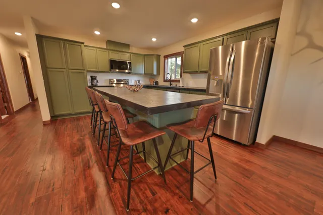 $975,000 | N8510 Fish, New Lisbon, WI 53950