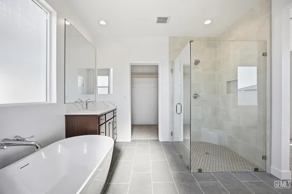 $624,900 | Undisclosed Address, Bakersfield, CA 93314