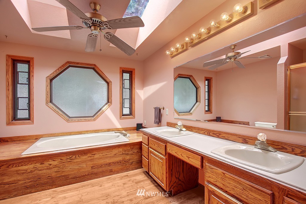 109 219th Place Southeast Bothell, WA 98021 - Photo 14 of 18