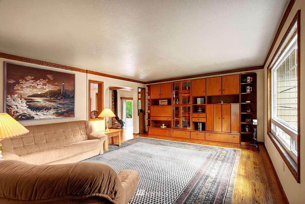 109 219th Place Southeast Bothell, WA 98021 - Photo 3 of 18