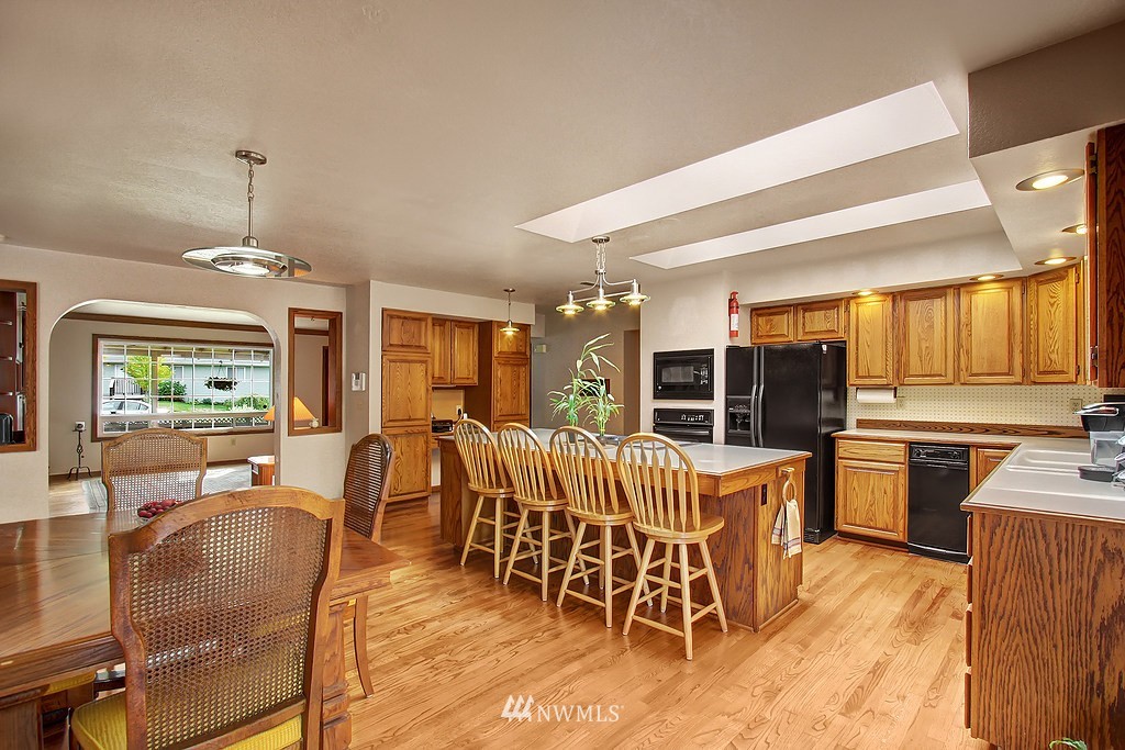 109 219th Place Southeast Bothell, WA 98021 - Photo 7 of 18