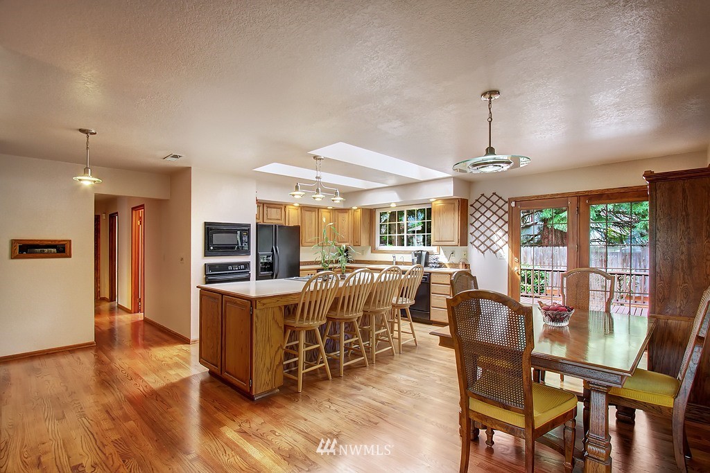 109 219th Place Southeast Bothell, WA 98021 - Photo 8 of 18