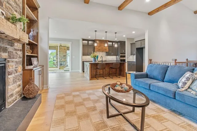 $764,900 | 1809 Halls Creek Avenue, Raymore, MO 64083