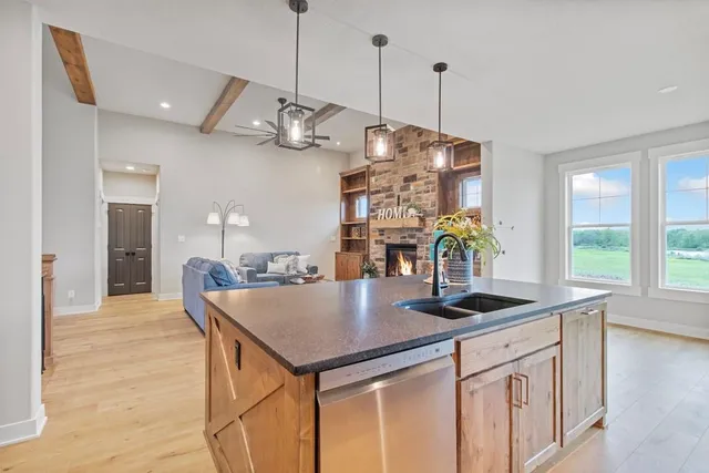 $764,900 | 1809 Halls Creek Avenue, Raymore, MO 64083