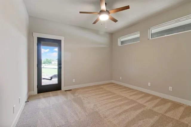 $764,900 | 1809 Halls Creek Avenue, Raymore, MO 64083