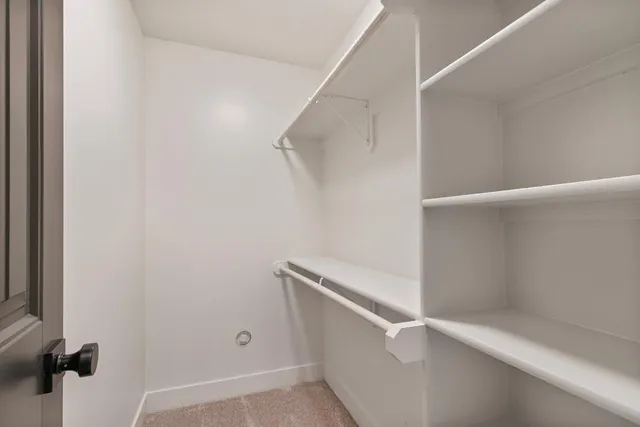 $764,900 | 1809 Halls Creek Avenue, Raymore, MO 64083