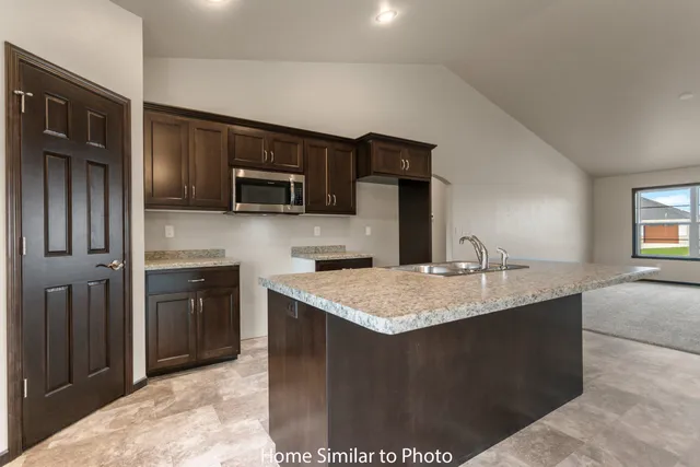 $414,900 | 1696 Betty Jean Ln Green, Green Bay, WI 54313