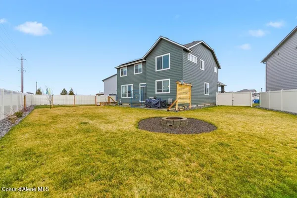 $675,000 | 880 East Allenby Court, Post Falls, ID 83854