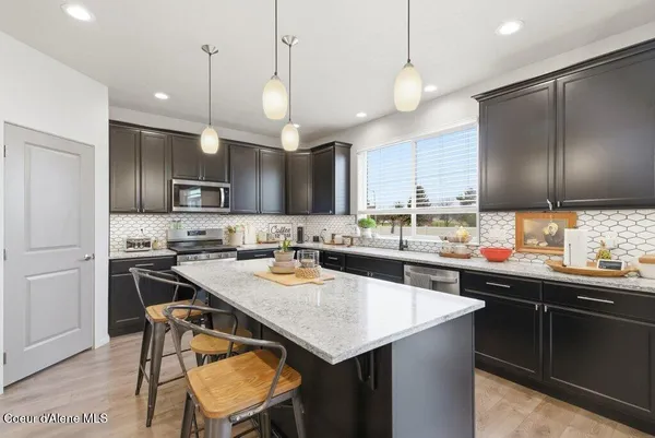 $675,000 | 880 East Allenby Court, Post Falls, ID 83854