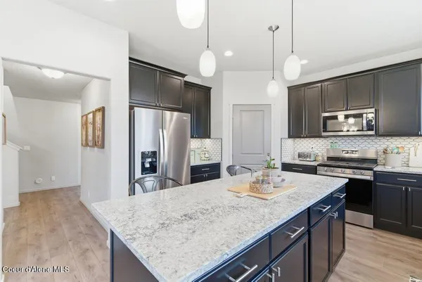 $675,000 | 880 East Allenby Court, Post Falls, ID 83854