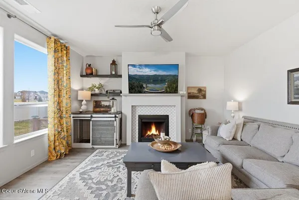 $675,000 | 880 East Allenby Court, Post Falls, ID 83854