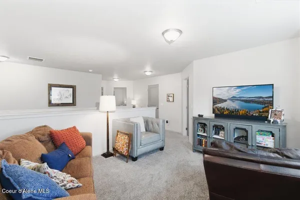 $675,000 | 880 East Allenby Court, Post Falls, ID 83854