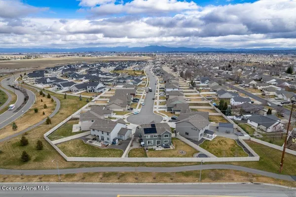 $675,000 | 880 East Allenby Court, Post Falls, ID 83854