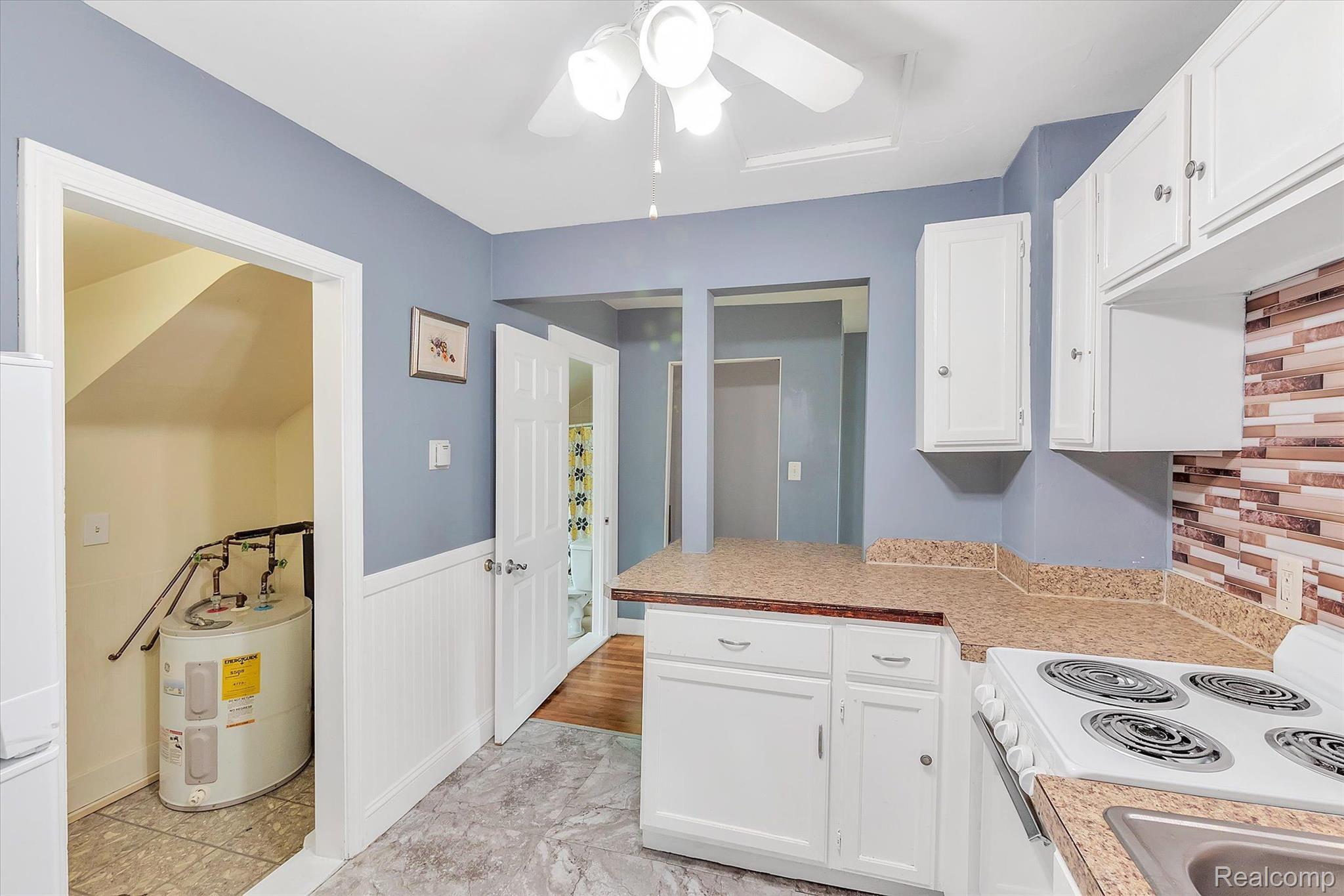 7239 Stephens Road Center Line, MI 48015 - Photo 10 of 25