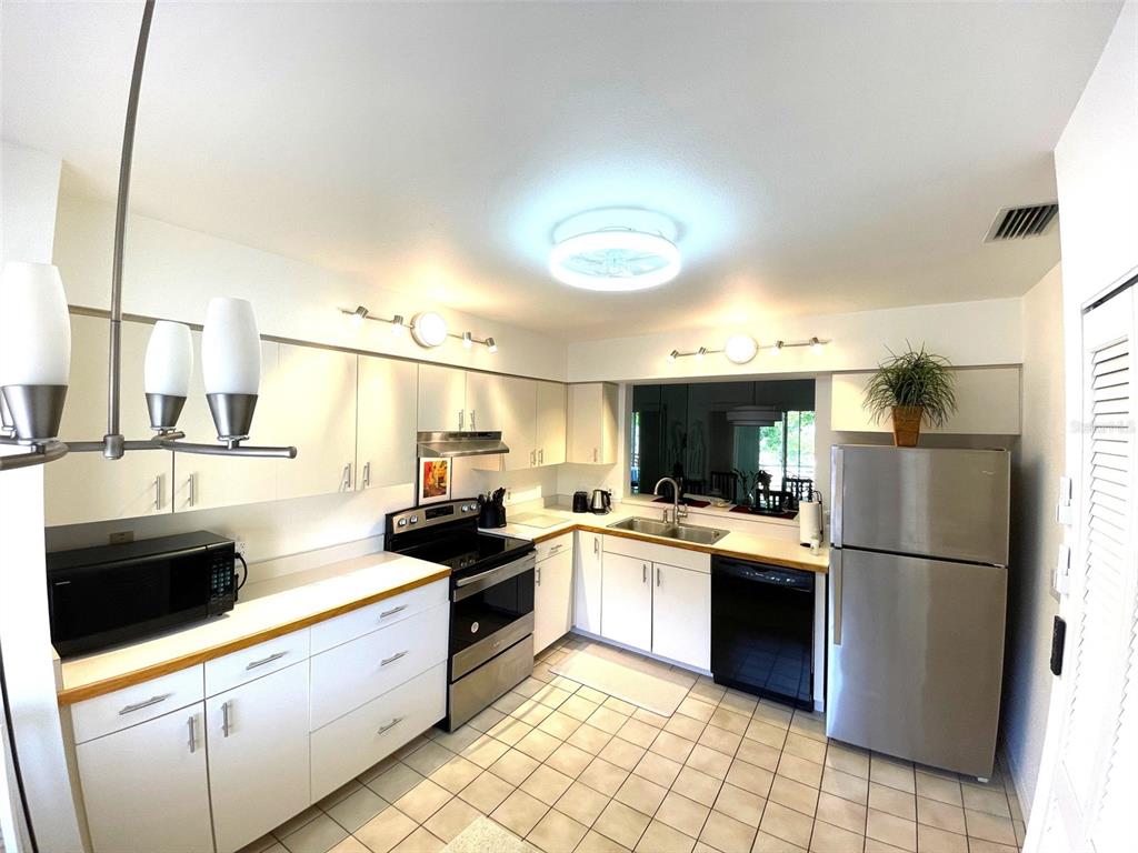 6101 34th Street West, Unit 32H Bradenton, FL 34210 - Photo 3 of 67