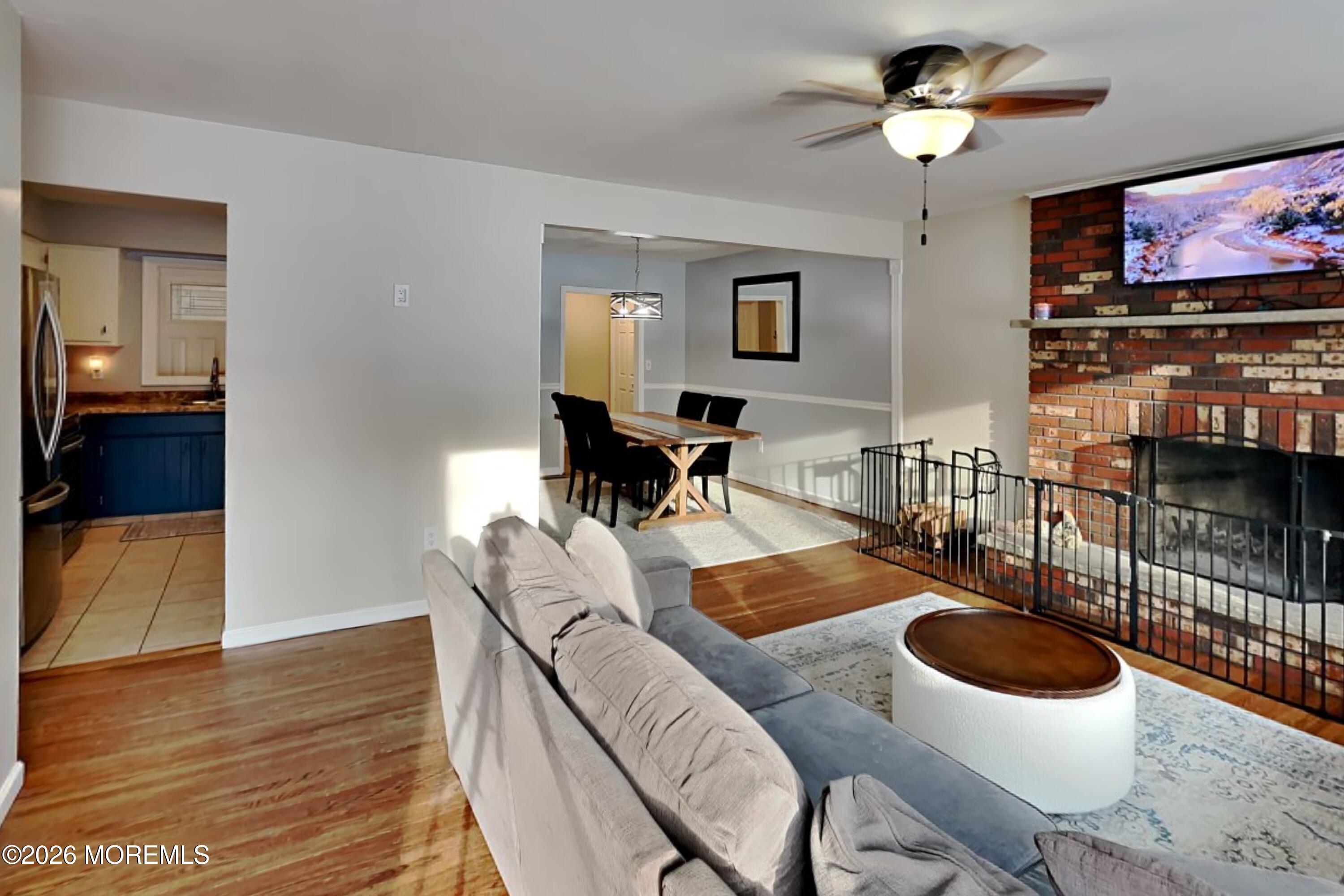 607 South Stump Tavern Road Jackson, NJ 08527 - Photo 4 of 46 9_Image_32RAmhjYAK