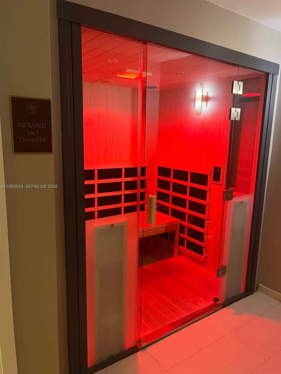 200 Biscayne Blvd Way, Unit 4801 Miami, FL 33131 - Photo 29 of 34