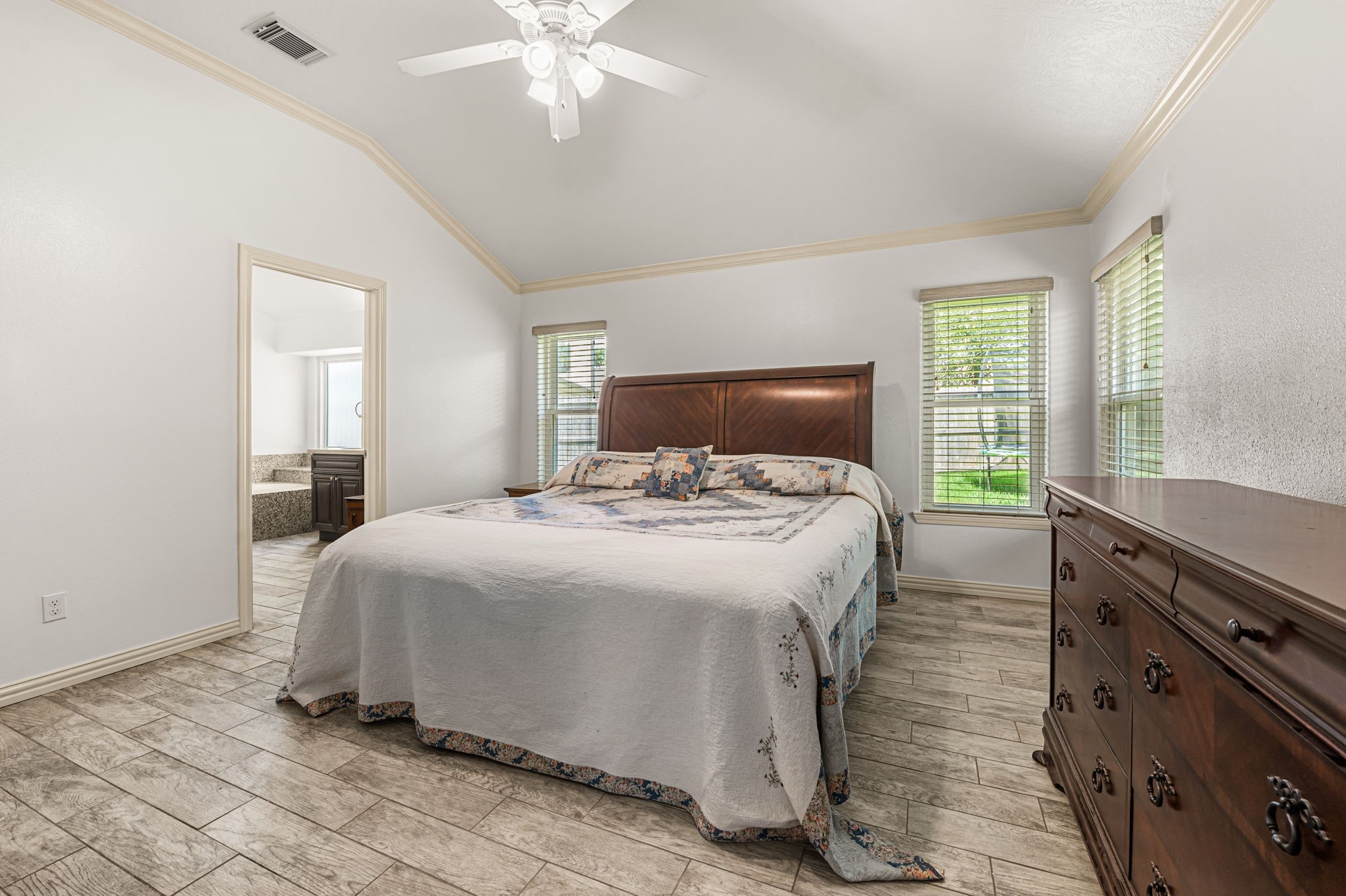 6115 Caroline Green Court Spring, TX 77373 - Photo 13 of 32